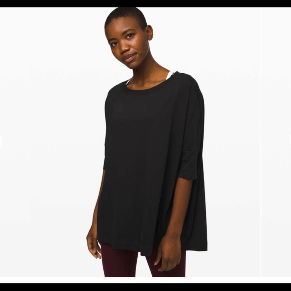 Lululemon boyfriend Tee.
